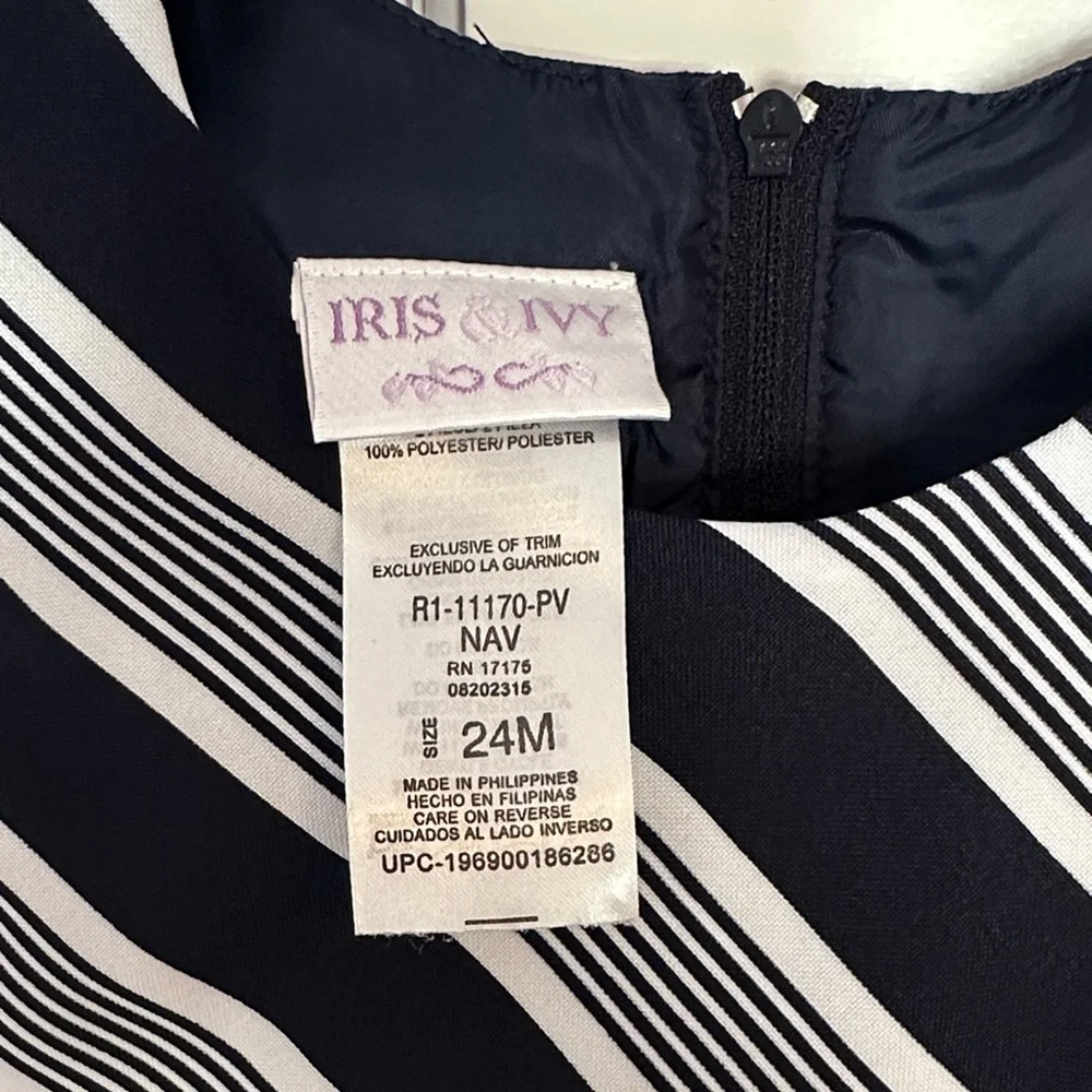Iris and Ivy White Bonnie Jean Stripe Box Pleat Bow Dress Dress Size 24 Months